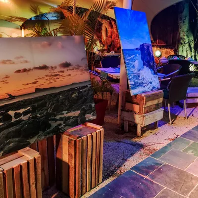 Photo exhibition in open space in Flic en Flac