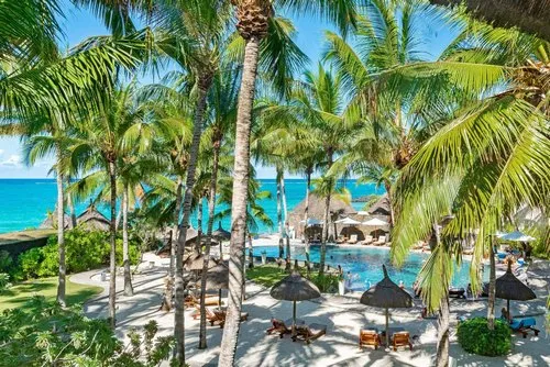 Sea & Pool and coconut view at Constance hotel