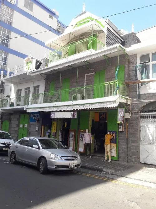 Shop in a colonial building in Port Louis