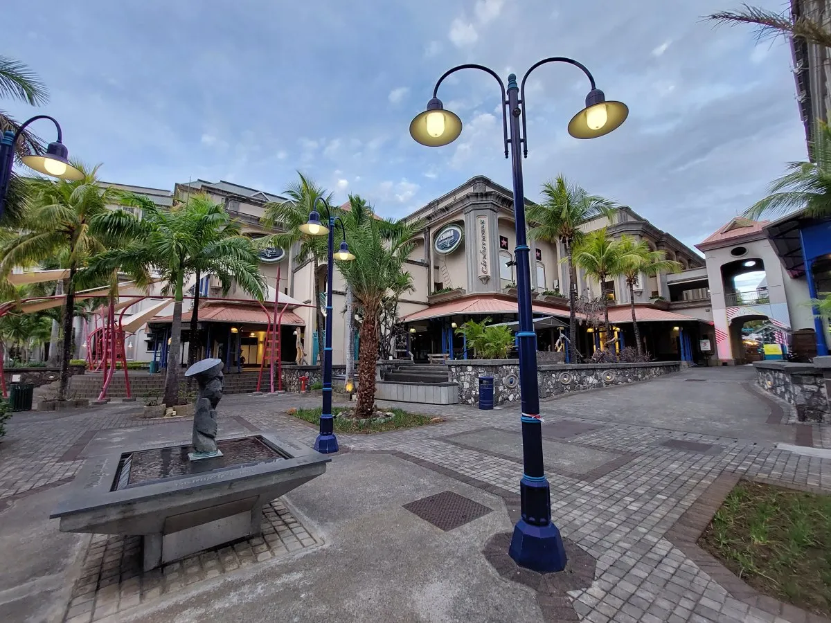 Lamppost at the quiet Grande-Place of Caudan Waterfront in Port Louis, Mauritius