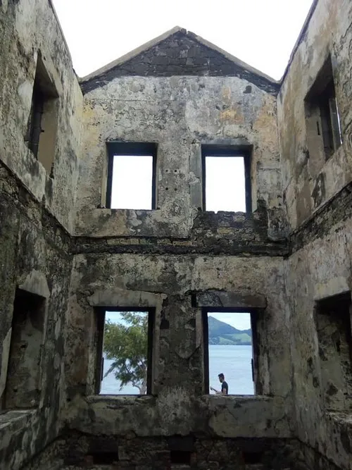 Ruins of lighthouse at Ile au Phare island