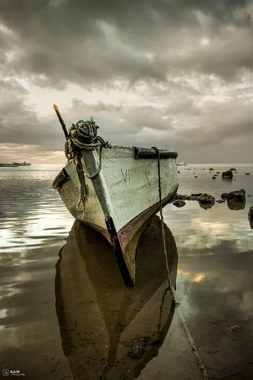Closeup of traditional fishing pirogue at Case Noyale