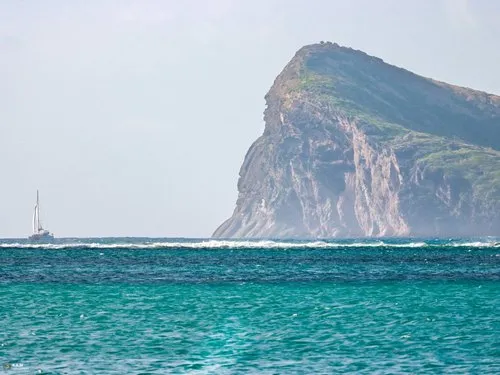 Coin de Mire Island Across the Lagoon