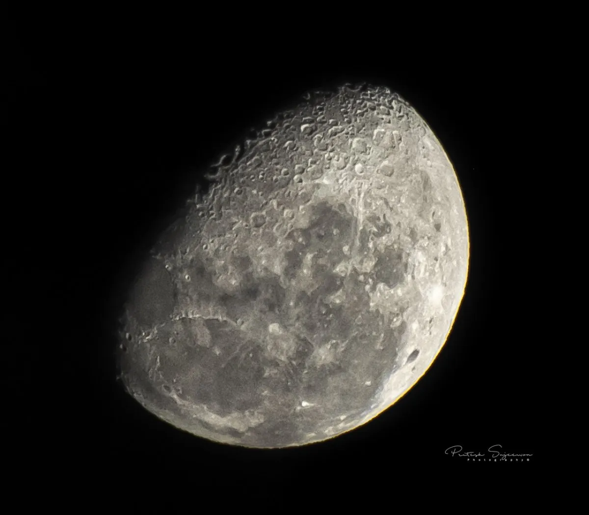 Close-up photo of the moon's craters taken in Mauritius by Praneshsingh Sujeewon