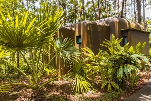L'Exil Lodges in endemic forest