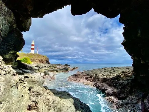 Albion Lighthouse from Caves