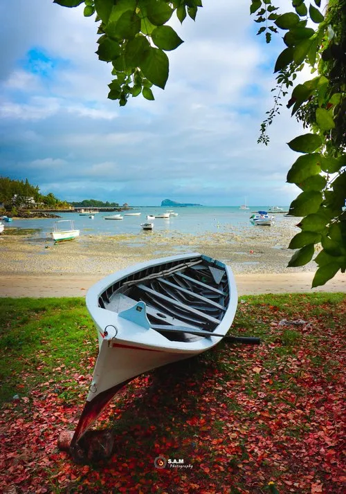 Pirogue on the beach of Grand Gaube