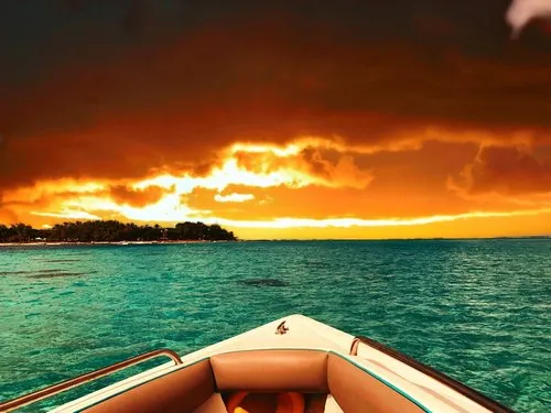 Boat trip early morning sunrise at Blue Bay