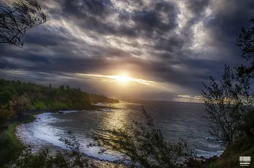 Sunrise at Andrea Lodges cliffs